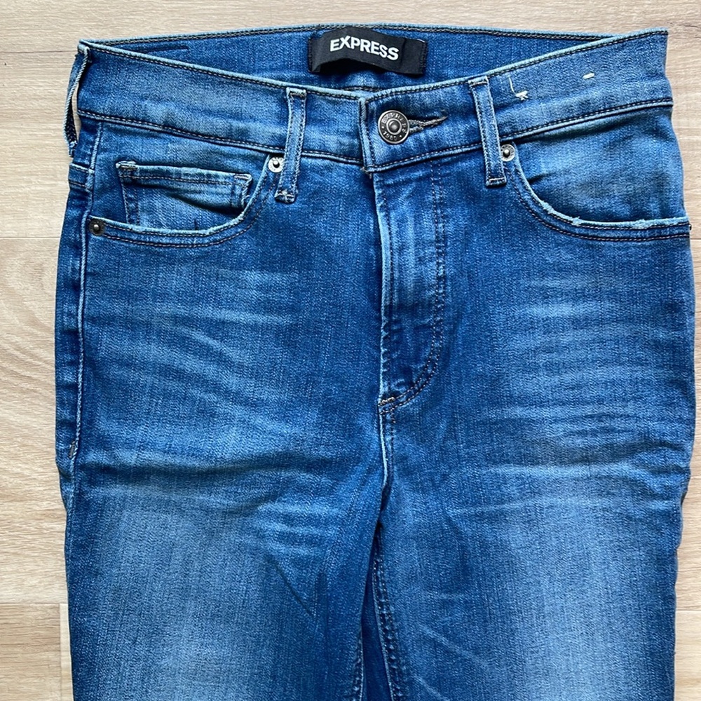 Express Jeans - Picture 2 of 9